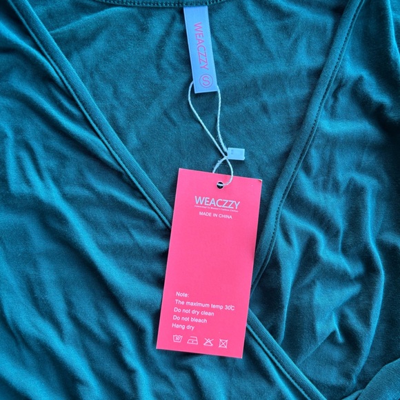 Elegant Dark Green Midi Dress - Picture 5 of 6